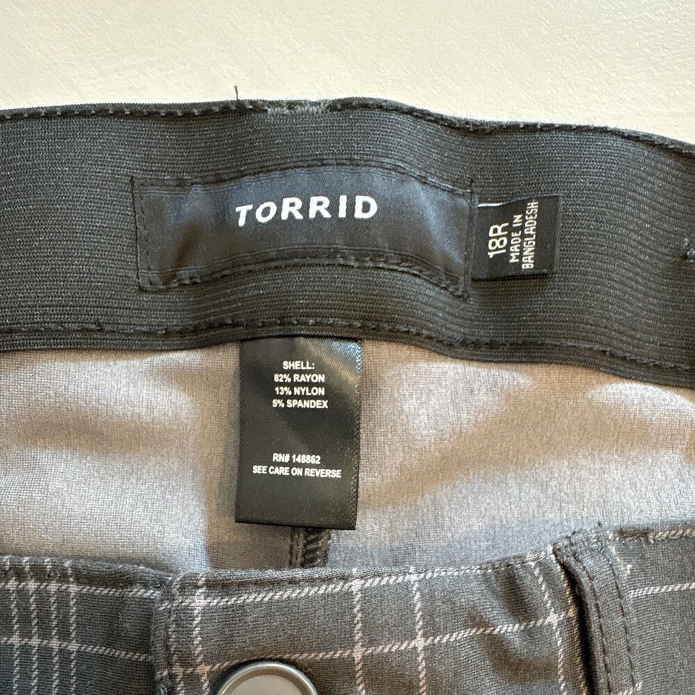 Torrid Plaid Ponte Stretch Straight Leg Dress Pants 18R Black Gray 30" Inseam - Picture 3 of 5